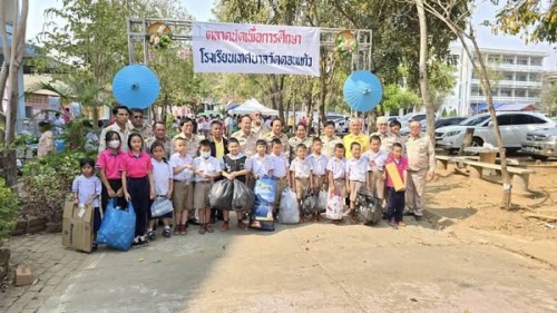 ร่วมพิธีเปิดกิจกรรม \"ลด แลก รักษ์\" ลดปริมาณขยะ แลกผักปลอดสารเคมี รักษ์โลกรักษ์สิ่งแวดล้อม