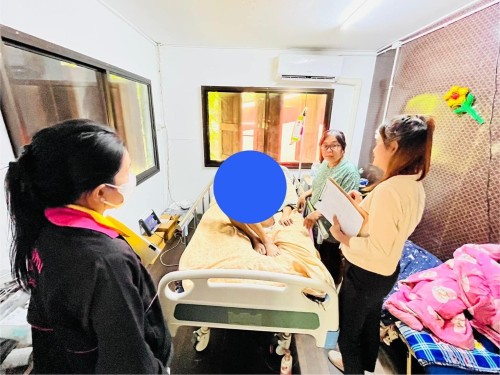 ลงพื้นที่ร่วมกับเจ้าหน้าที่ศูนย์คุ้มครองคนไร้ที่พึ่งจังหวัดตาก ในการเยี่ยมบ้าน สอบข้อเท็จจริง กลุ่มเป้าหมายผู้มีรายได้น้อย ในเขตพื้นที่เทศบาลนครแม่สอด