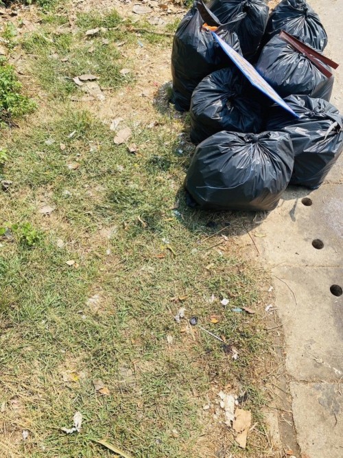 กองสวัสดิการสังคม ร่วมกิจกรรมโครงการคุณนะทำ ปรับปรุงภูมิทัศน์ที่อยู่อาศัยของผู้สูงอายุ ณ ชุมชนร่วมแรง