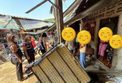 ลงพื้นที่มอบ “ถุงบวร” เครื่องอุปโภค-บริโภคให้แก่บุคคลผู้มีรายได้น้อยในเขตพื้นที่เทศบาลนครแม่สอด จำนวน 2 ราย 