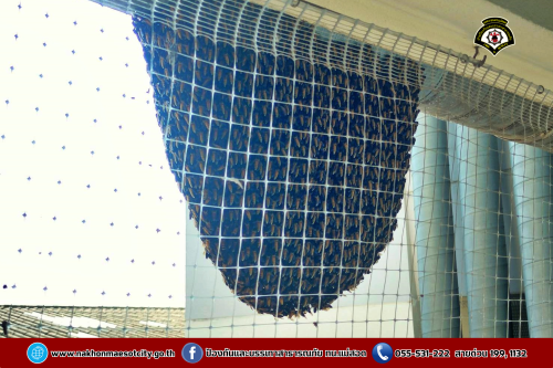 ดับเพลิงนครแม่สอด ออกดำเนินการกำจัดรังผึ้งหลวง บริเวณตึกสิรินธรชัยพัฒน์ (แม่สอด) โรงพยาบาลแม่สอด