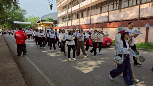ร่วมกิจกรรมเดินรณรงค์เชิญชวนประชาชนไปใช้สิทธิ์เลือกตั้งสมาชิกสภาเทศบาลนครแม่สอดและนายกเทศมนตรีนครแม่สอด