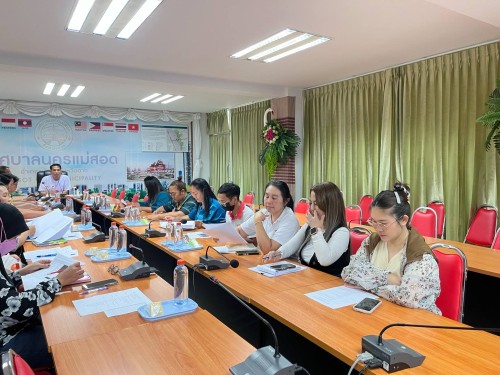 กองการศึกษา จัดประชุมซักซ้อมเทศบัญญติฯ งบประมาณรายจ่าย ประจำปีงบประมาณ พ.ศ. 2569