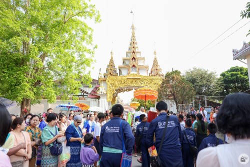 ปอยส่างลอง