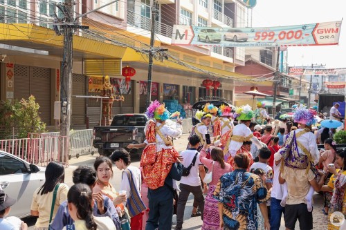 ปอยส่างลอง