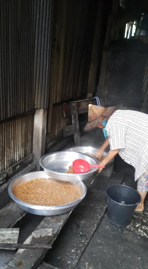 ขนมเส่งเผ่ และฮาละหว่า