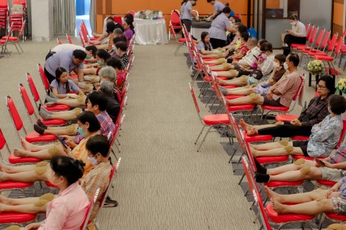 โครงการการดูแลสุขภาพกลุ่มผู้สูงอายุและผู้สูงอายุที่มีภาวะปวดเข่าด้วยแพทย์แผนไทย  ประจำปี 2567