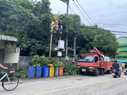 กิจกรรม \"จิตอาสาพัฒนาปรับปรุงภูมิทัศน์\" เฉลิมพระเกียรติพระบาทสมเด็จพระเจ้าอยู่หัว เนื่องในโอกาสพระราชพิธีมหามงคล เฉลิมพระชนมพรรษา 6 รอบ