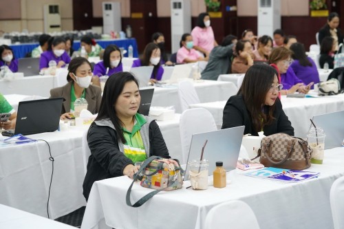 เทศบาลนครแม่สอดจัดโครงการพัฒนาศักยภาพครูด้านการจัดการเรียนรู้ที่เน้นทักษะในศตวรรษที่ 21