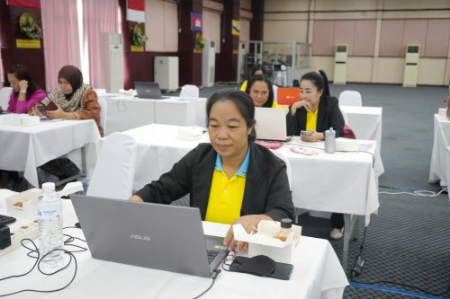 เทศบาลนครแม่สอดจัดโครงการพัฒนาศักยภาพครูด้านการจัดการเรียนรู้ที่เน้นทักษะในศตวรรษที่ 21