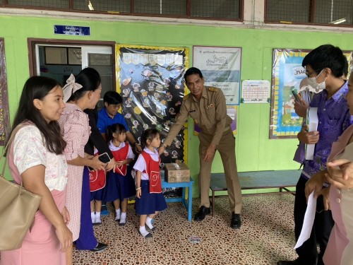 เทศบาลนครแม่สอดลงพื้นที่ตรวจเยี่ยมการดำเนินโครงการอาหารกลางวันโรงเรียนแม่สอด