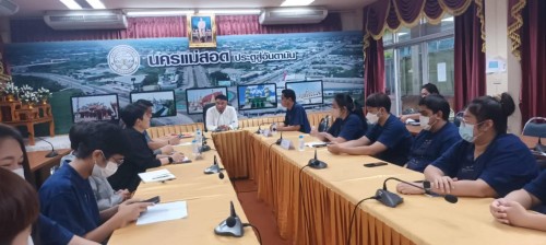 เทศบาลนครแม่สอดจัดการประชุมมอบนโยบายการปฏิบัติงานของกองการศึกษา