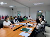 เมื่อวันที่ 17 มิถุนายน 2563 ผู้อำนวยการกองคลังและเจ้าหน้าหน้าที่พัสดุประชุมร่วมกับคณะกรรมการการพิจารณาผลการประกวดราคาอิเล็กทรอนิกส์ เรื่องการจัดซื้อหนังสือเรียน ปีการศึกษา 2563