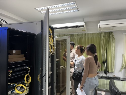 เจ้าหน้าที่กองยุทธศาสตร์และงบประมาณ ดำเนินการตามคำขอใช้ข้อมูลจากกล้องวงจรปิด