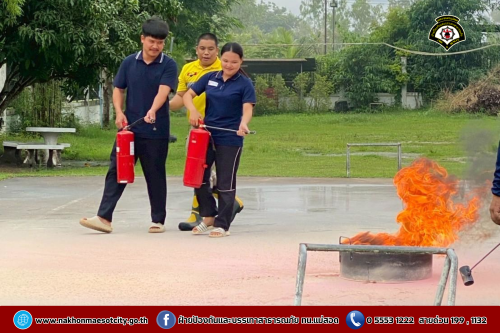 ดับเพลิงนครแม่สอด ดำเนินการให้ความรู้เกี่ยวกับการป้องกัน และระงับอัคคีภัย ณ ศูนย์ฝึกอบรมการโรงแรมและภัตตาคาร