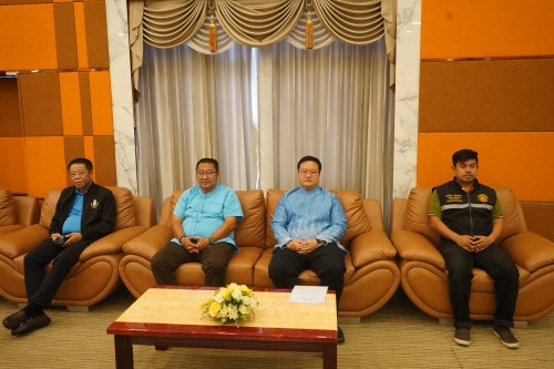 เทศบาลนครแม่สอดจัดพิธีมอบทุนการศึกษา โครงการทุนการศึกษาสำหรับนักศึกษาและการช่วยเหลือนักเรียนในเขตเทศบาลนครแม่สอด ประจำปี 2568