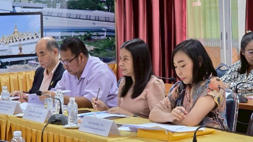 ประชุมคณะกรรมการพิจารณากลั่นกรอง การโอน (ย้าย) พนักงานครูและบุคลากรทางการศึกษาเทศบาลนครแม่สอด