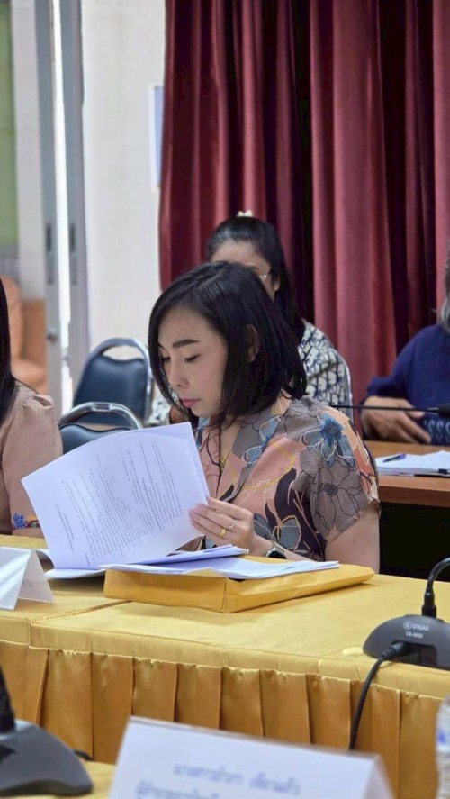 ประชุมคณะกรรมการพิจารณากลั่นกรอง การโอน (ย้าย) พนักงานครูและบุคลากรทางการศึกษาเทศบาลนครแม่สอด