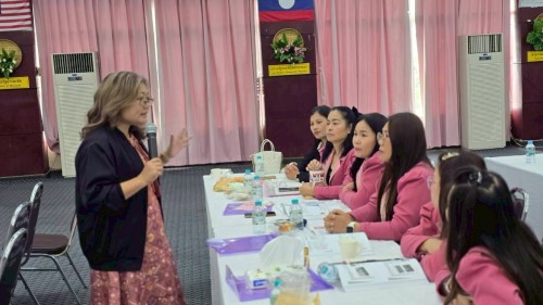 โครงการอบรมเชิงปฏิบัติการพนักงานครู และบุคลากรทางการศึกษา วันที่ 1