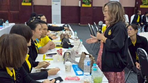 โครงการอบรมเชิงปฏิบัติการพนักงานครู และบุคลากรทางการศึกษา วันที่ 1