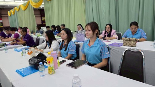 โครงการอบรมเชิงปฏิบัติการพนักงานครู และบุคลากรทางการศึกษา วันที่ 1