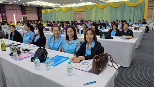 โครงการอบรมเชิงปฏิบัติการพนักงานครู และบุคลากรทางการศึกษา วันที่ 1