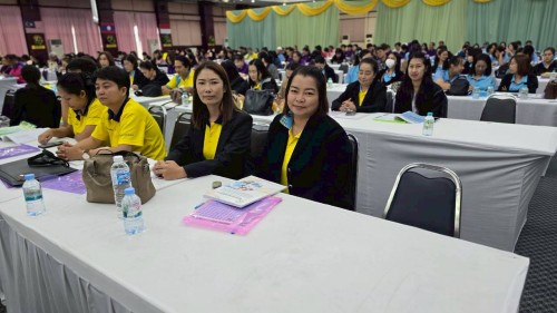 โครงการอบรมเชิงปฏิบัติการพนักงานครู และบุคลากรทางการศึกษา วันที่ 1