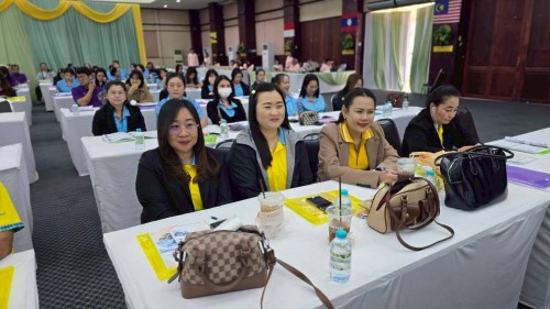 โครงการอบรมเชิงปฏิบัติการพนักงานครู และบุคลากรทางการศึกษา วันที่ 1