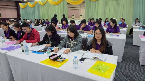 โครงการอบรมเชิงปฏิบัติการพนักงานครู และบุคลากรทางการศึกษา วันที่ 1