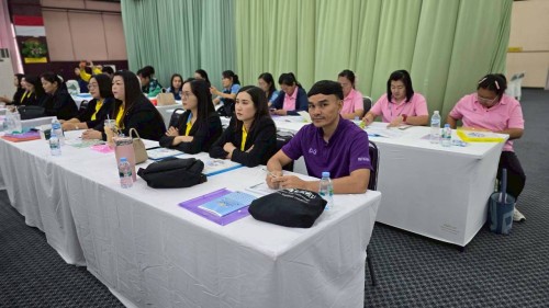 โครงการอบรมเชิงปฏิบัติการพนักงานครู และบุคลากรทางการศึกษา วันที่ 1