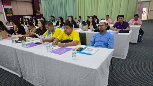 โครงการอบรมเชิงปฏิบัติการพนักงานครู และบุคลากรทางการศึกษา วันที่ 1