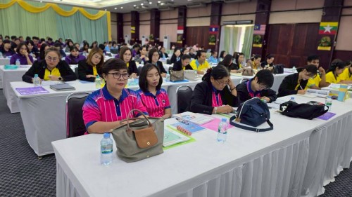 โครงการอบรมเชิงปฏิบัติการพนักงานครู และบุคลากรทางการศึกษา วันที่ 1