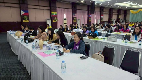 โครงการอบรมเชิงปฏิบัติการพนักงานครู และบุคลากรทางการศึกษา วันที่ 1