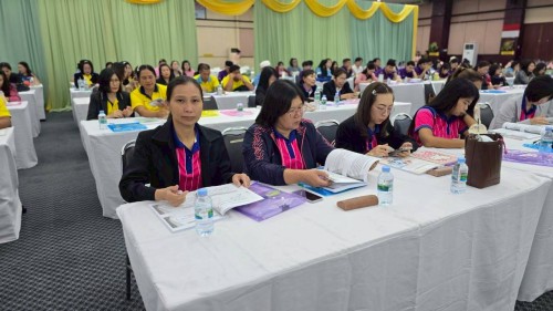 โครงการอบรมเชิงปฏิบัติการพนักงานครู และบุคลากรทางการศึกษา วันที่ 1