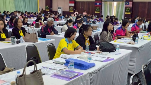 โครงการอบรมเชิงปฏิบัติการพนักงานครู และบุคลากรทางการศึกษา วันที่ 1