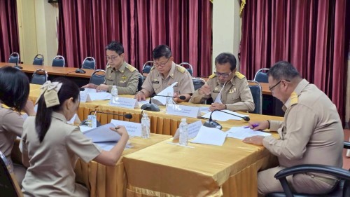 ประชุมคณะกรรมการกลั่นกรองการประเมินผลการปฏิบัติงานของพนักงานเทศบาล ลูกจ้างประจำ และพนักงานจ้าง สังกัด เทศบาลนครแม่สอด ครั้งที่ 2 ประจำปีงบประมาณ พ.ศ. 2568