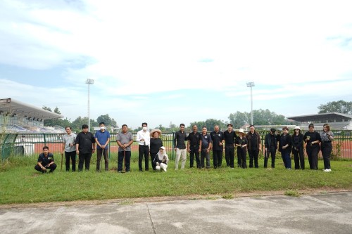 กองการศึกษาร่วมปลูกต้นไม้ เนื่องในโอกาสวันรักต้นไม้ประจำปีของชาติ