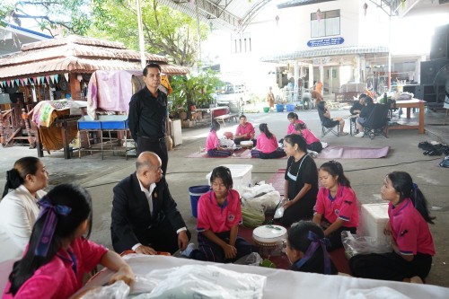 เทศบาลนครแม่สอดจัดกิจกรรมวันลอยกระทง ประจำปี 2568