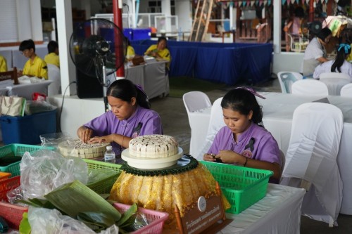 เทศบาลนครแม่สอดจัดกิจกรรมวันลอยกระทง ประจำปี 2568