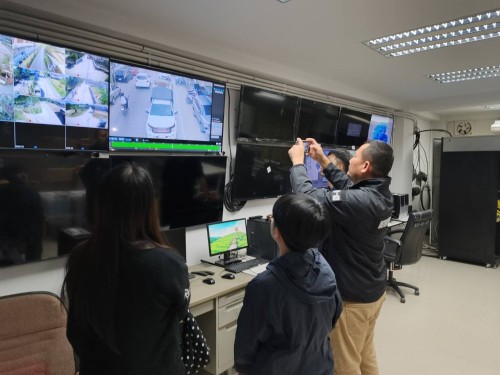 เจ้าหน้าที่กองยุทธศาสตร์และงบประมาณ ดำเนินการตามคำขอใช้ข้อมูลจากกล้องวงจรปิด