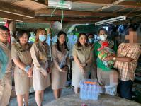 ลงพื้นที่ชุมชนปู่แดง,ชุมชนร่วมแรงตรวจการปรับปรุงห้องส้วม,การปรับสภาพที่อยู่อาศัยเพื่อให้การเยี่ยมเยือนผู้สูงอายุและครอบครัวที่อยู่ในภาวะที่ต้องได้รับการดูระยะยาว พร้อมมอบเครื่องบริโภคเพื่อใช้ในการดำรงชีพอันเป็นประโยชน์แก่ครัวเรือนต่อไป