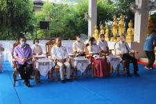 กิจกรรมบุญตักบตร และประพรมน้ำมนต์ ข้าวดอกไม้ เสริมสร้างสิริมงคลและขวัญกำลังใจให้แก่พุทธศาสนิกชนชาวอำเภอแม่สอด