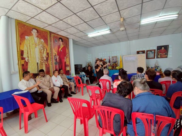 LINE_ALBUM_68.11.17 คก.จัดทำแผนชช.สองแคว 2_251117_25