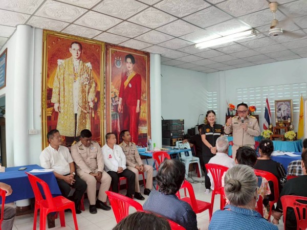 LINE_ALBUM_68.11.17 คก.จัดทำแผนชช.สองแคว 2_251117_34