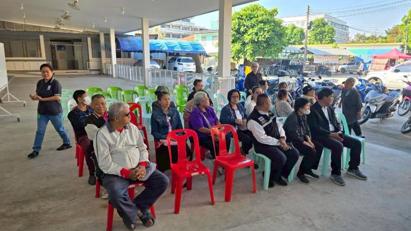 LINE_ALBUM_68.11.18 คก.จัดทำแผนชช.ชุมพลพัฒนา_251209_7