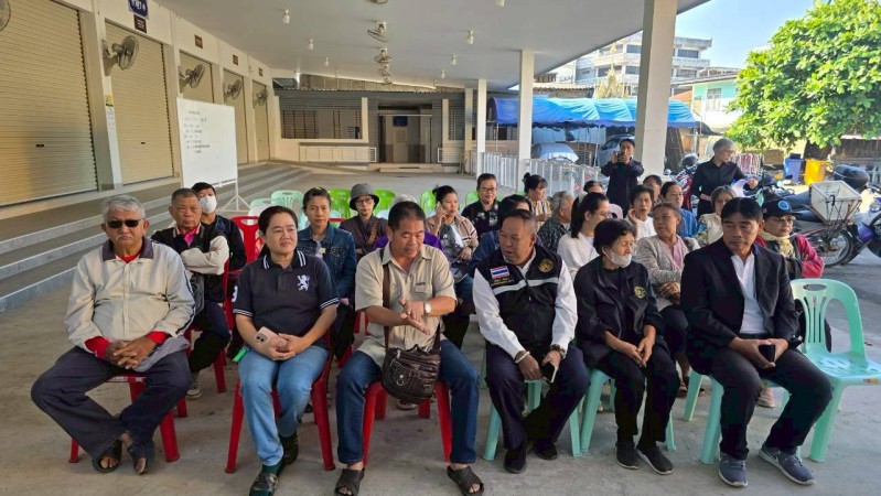 LINE_ALBUM_68.11.18 คก.จัดทำแผนชช.ชุมพลพัฒนา_251209_11