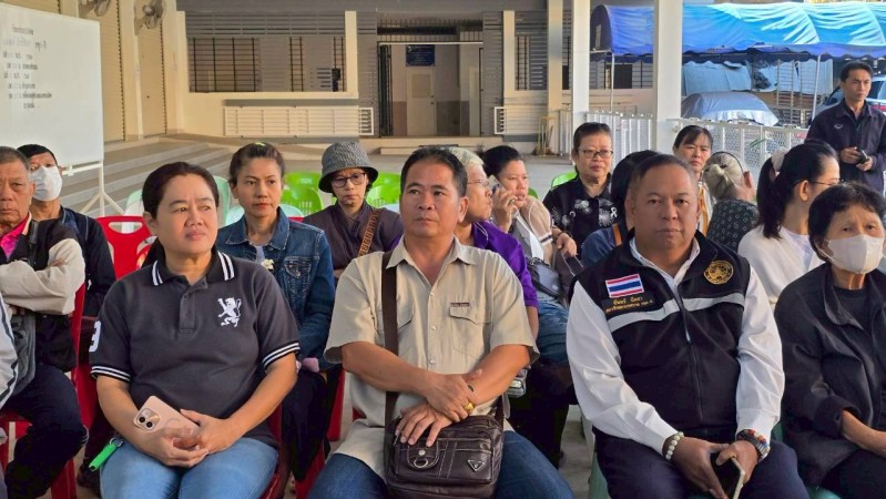 LINE_ALBUM_68.11.18 คก.จัดทำแผนชช.ชุมพลพัฒนา_251209_13