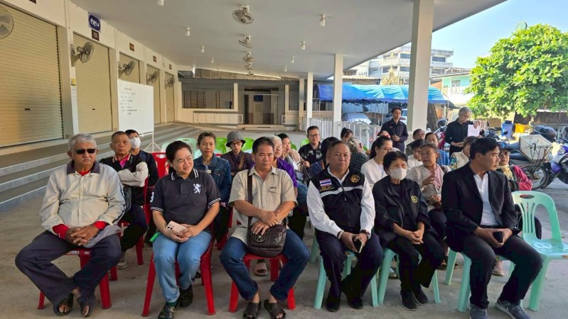 LINE_ALBUM_68.11.18 คก.จัดทำแผนชช.ชุมพลพัฒนา_251209_16