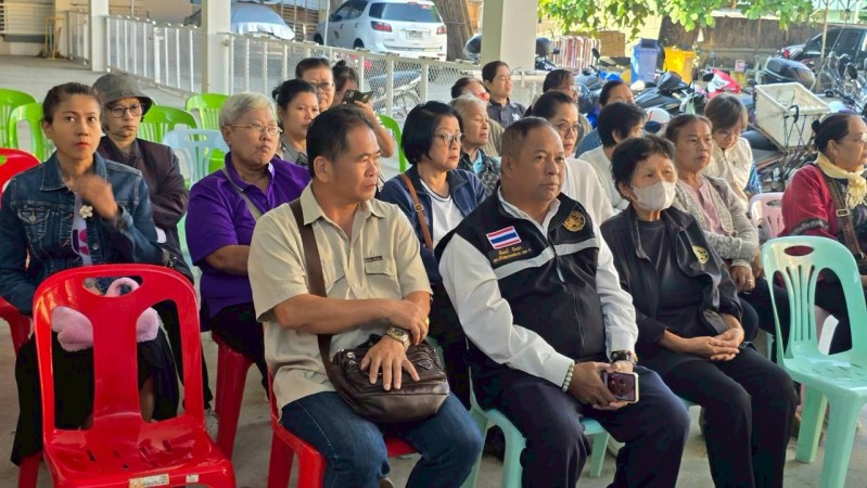 LINE_ALBUM_68.11.18 คก.จัดทำแผนชช.ชุมพลพัฒนา_251209_45