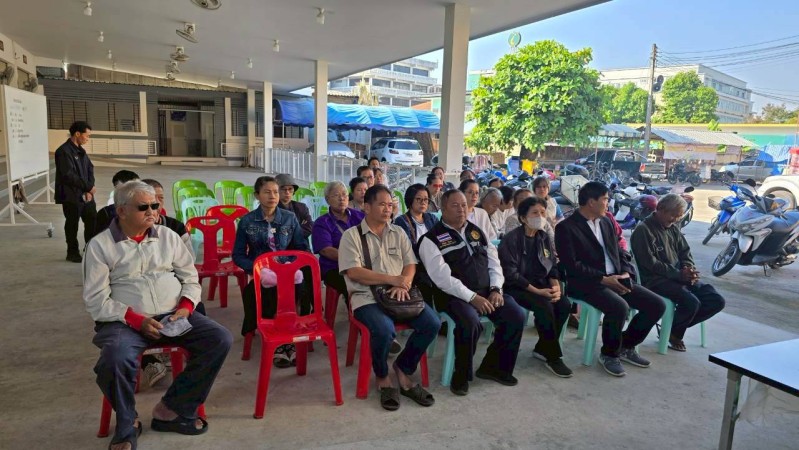 LINE_ALBUM_68.11.18 คก.จัดทำแผนชช.ชุมพลพัฒนา_251209_48